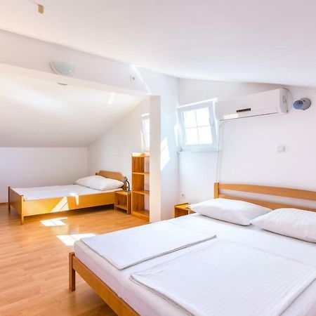 Apartmani Diana Medulin Zewnętrze zdjęcie