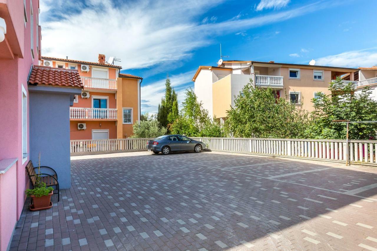 Apartmani Diana Medulin Zewnętrze zdjęcie