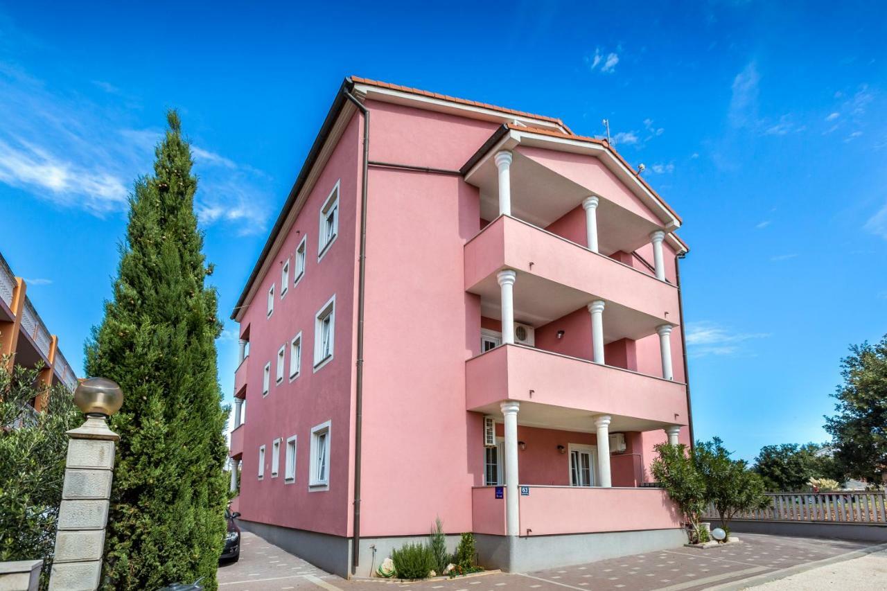 Apartmani Diana Medulin Zewnętrze zdjęcie